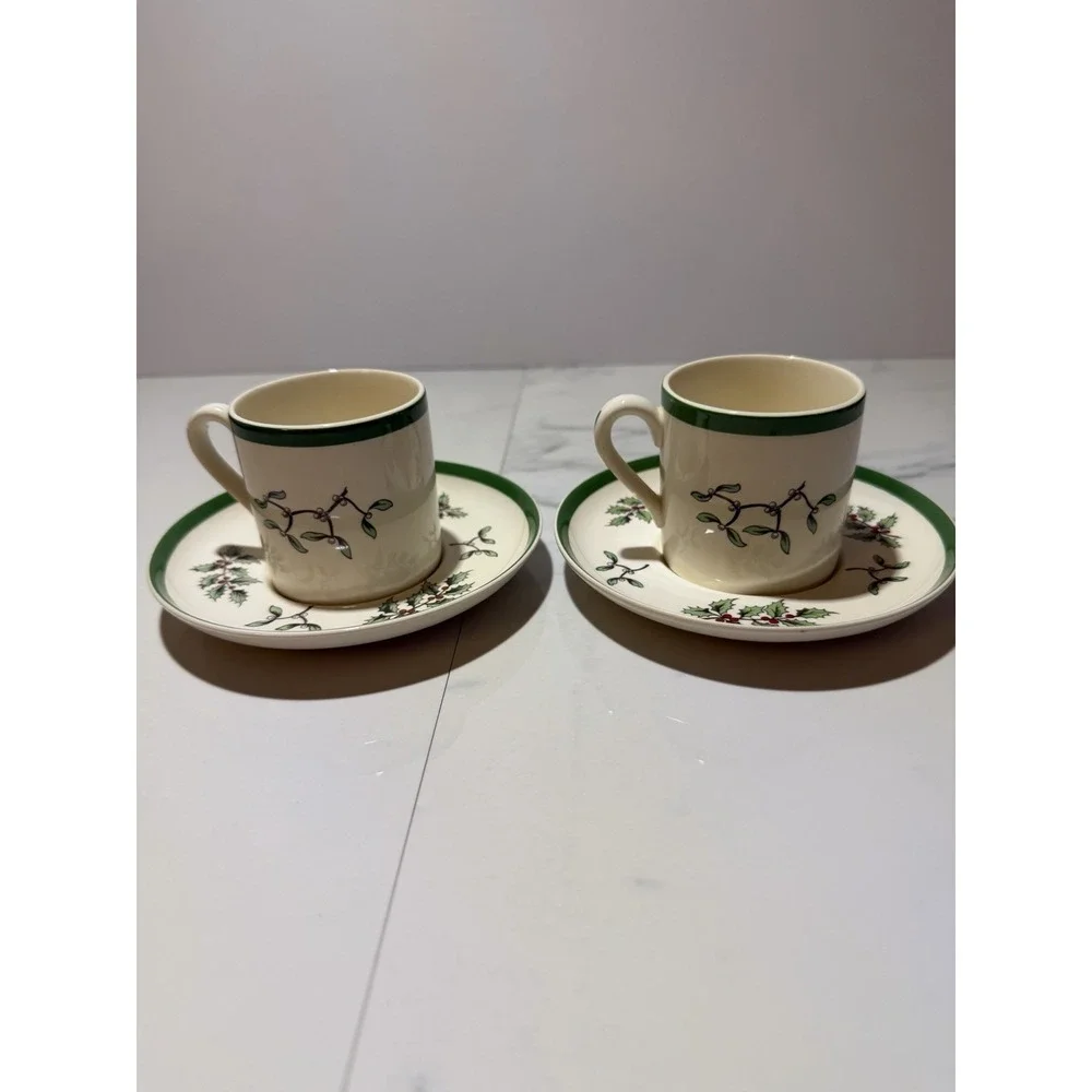 Spode Christmas Tree Pattern Demitasse/Expresso Cups & Saucers 2 Cups / 2 Saucer